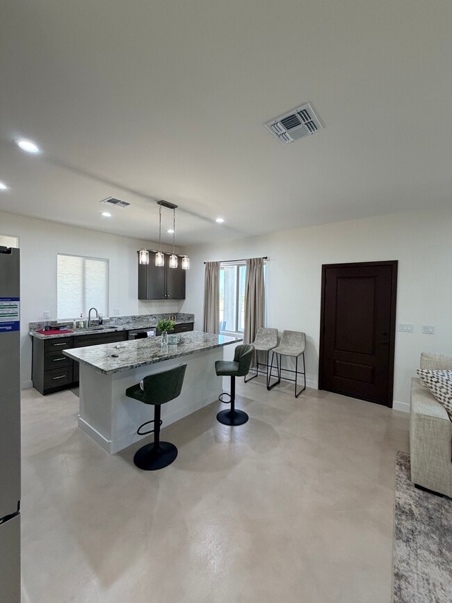 Building Photo - 1863 Valentino Ct
