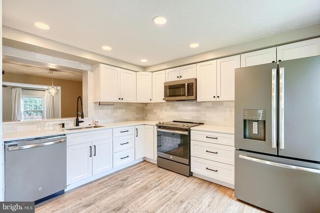 Building Photo - 1725 Beechbank Way