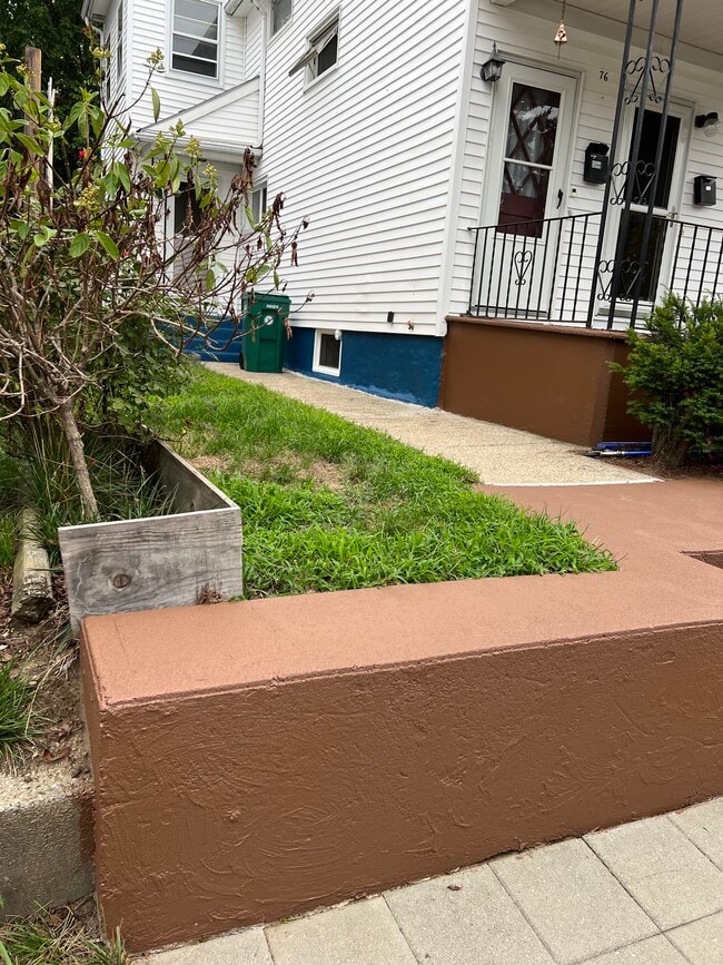 Building Photo - 76 Erie St