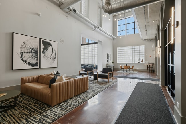 Building Photo - Ovaltine Court