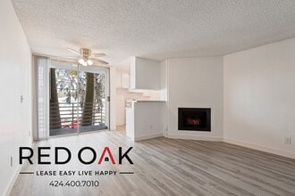 Building Photo - 8309 Cedros Ave