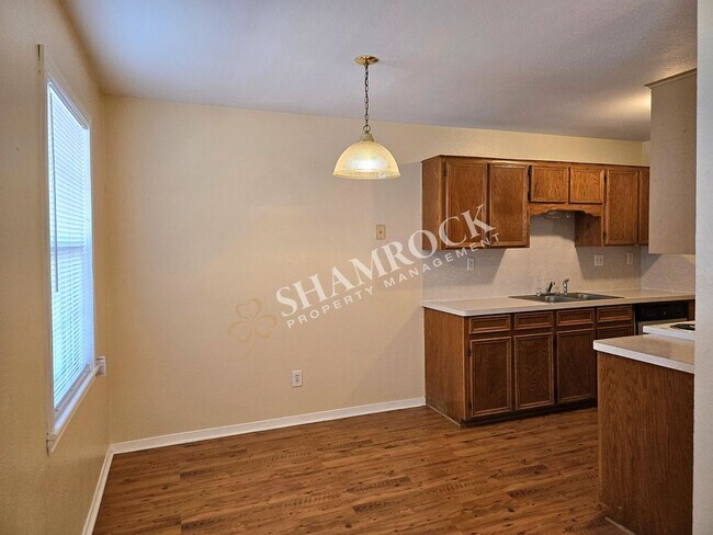 Foto del edificio - Midway ISD 4-plex