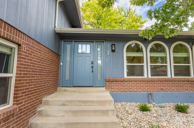 Photo - 7368 S Lafayette Cir W House