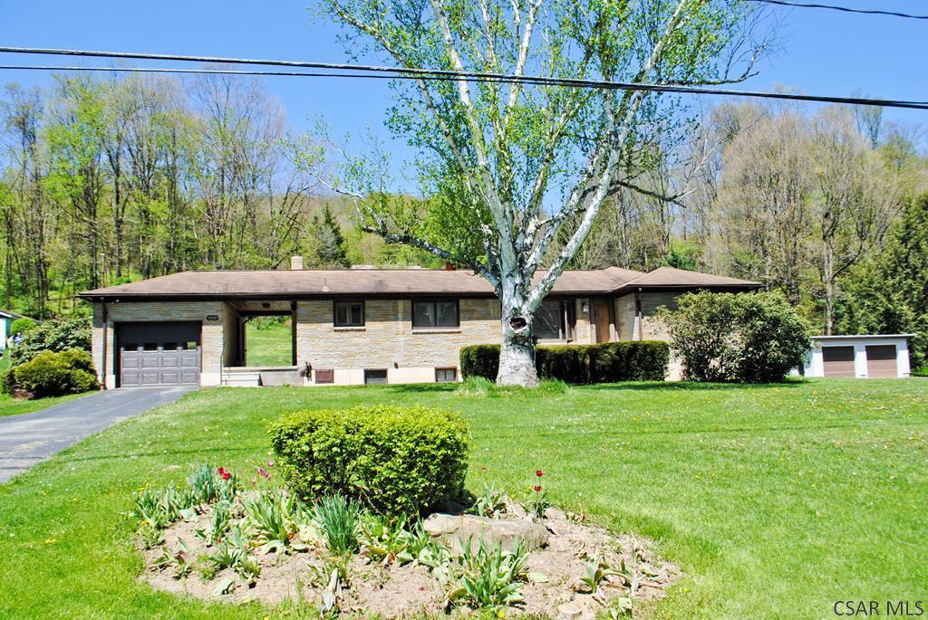 4559 Somerset Pike, Hollsopple, PA 15935 House Rental in Hollsopple