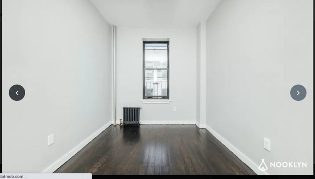 Building Photo - 1568 Sterling Plz
