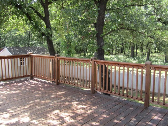 Building Photo - 3308 Lighthouse Dr