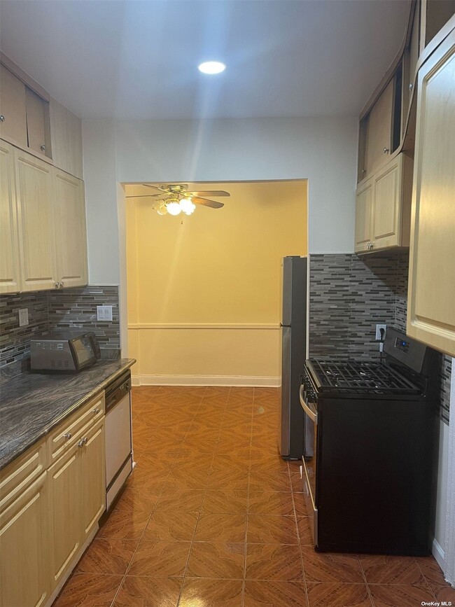 Photo - 1011 Linden Blvd Apartment