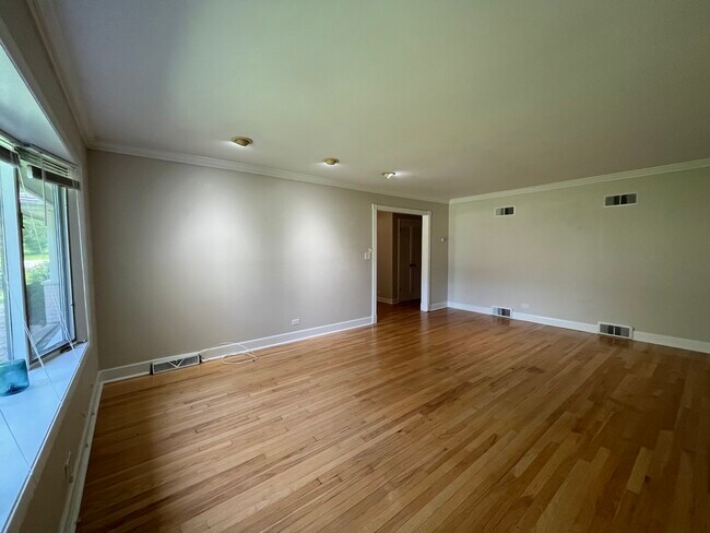 Foto del edificio - 7701 Drew Ave