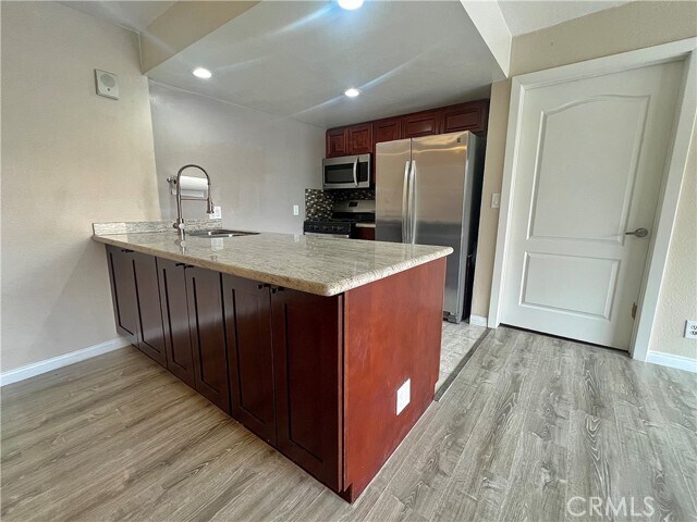 Foto principal - 327 Chestnut Ave
