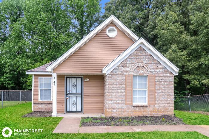 Primary Photo - 4043 POINT CHURCH RD, Memphis, TN 38127