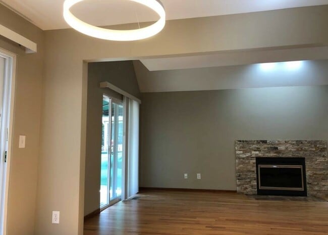 Building Photo - 3804 Pennsylvania Ave