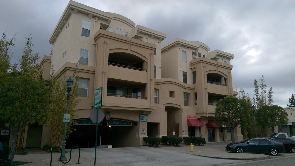 Primary Photo - 1301 Cabrillo Ave