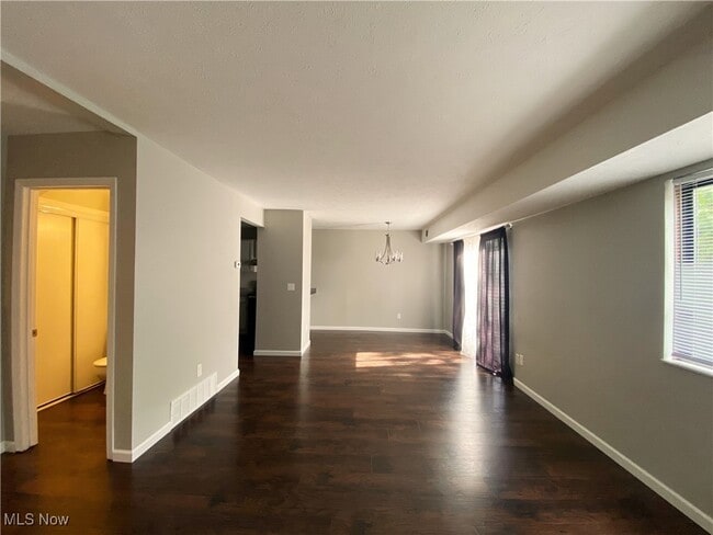 Foto del edificio - 1480 Cedarwood Dr