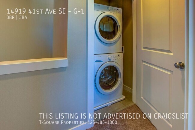 Foto del edificio - 50% off first month**! End Unit! 2 Car Tan...