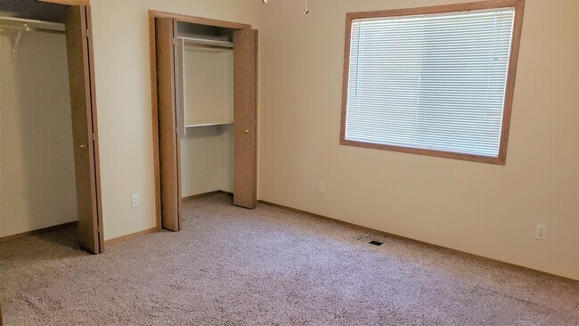 Building Photo - 3 Bedroom in Caldwell