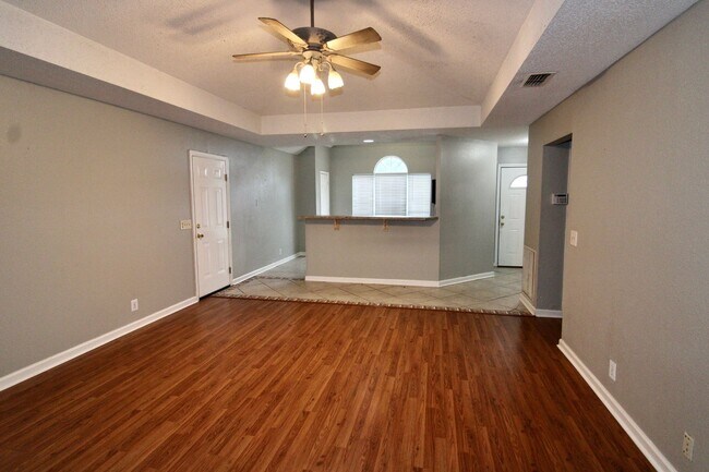 Foto del edificio - 3BR/2BA Home for Rent: Available Immediately