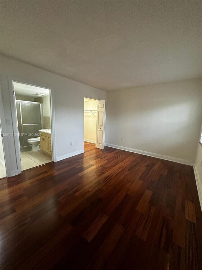 Foto del edificio - 8660 NW 6th Ln