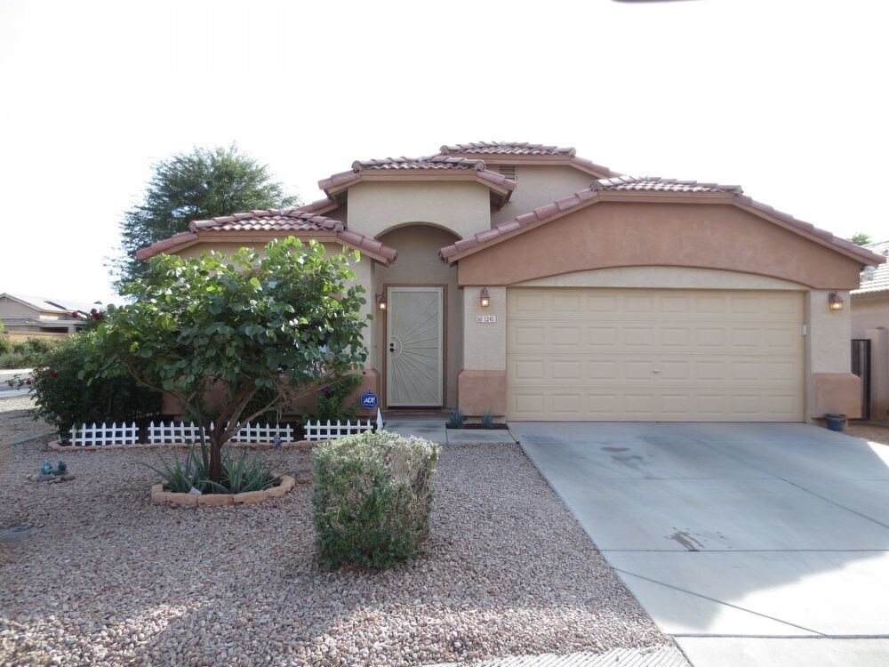 Foto principal - 1241 E Cottonwood Rd