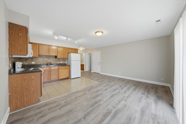 Building Photo - 3423 Ridgeland-102