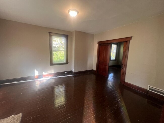 Building Photo - 3498 Boudinot Ave