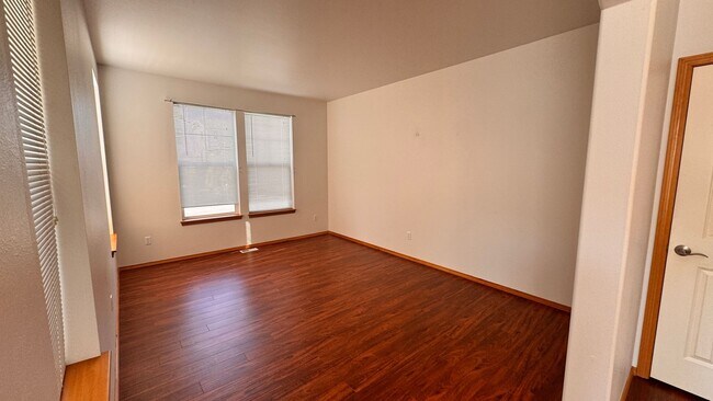 Foto del edificio - Beautiful 4 Bedroom 2.5 Bath House in Kent