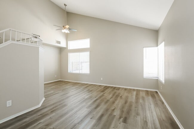 Foto del edificio - 1737 Villa Vista Way