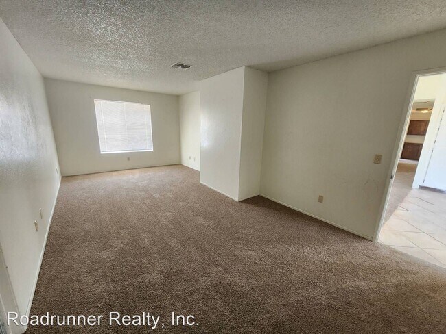 Building Photo - 3 br, 2 bath House - 4718 Flying H Rd
