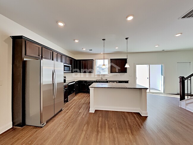 Foto del edificio - 209 Stowe Rd