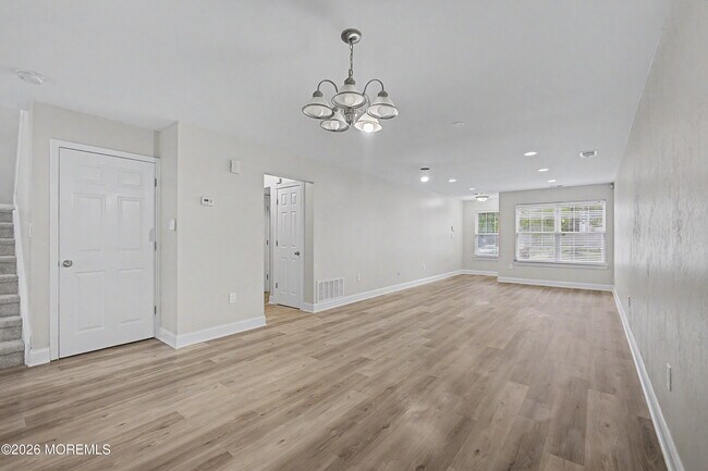 Building Photo - 77 Picket Pl