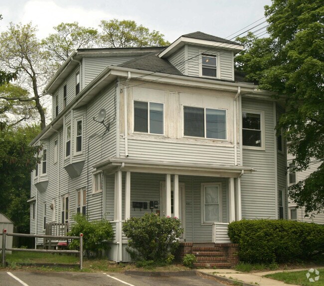 401 Belmont St Brockton, MA 02301 Rentals Brockton, MA