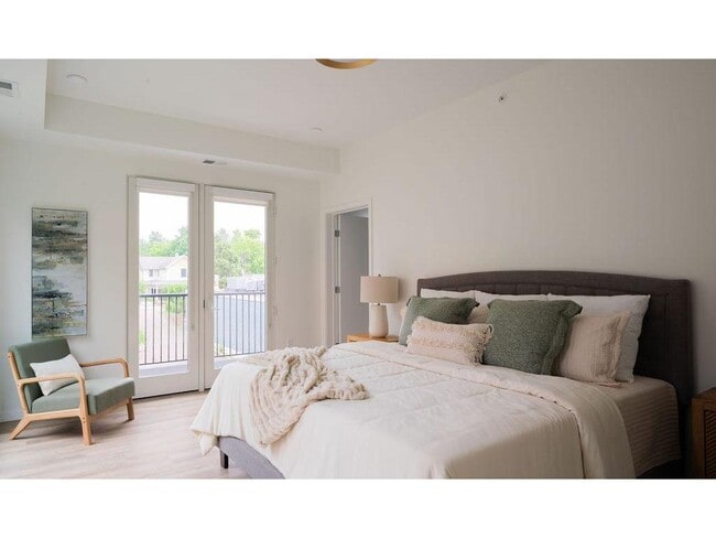 Building Photo - 100 West Dr