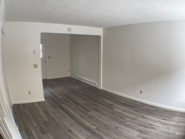Foto del edificio - 2110 N East St