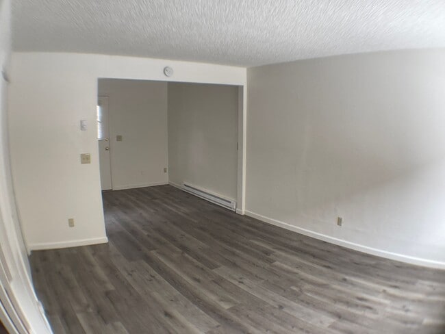 Building Photo - 2110 N East St
