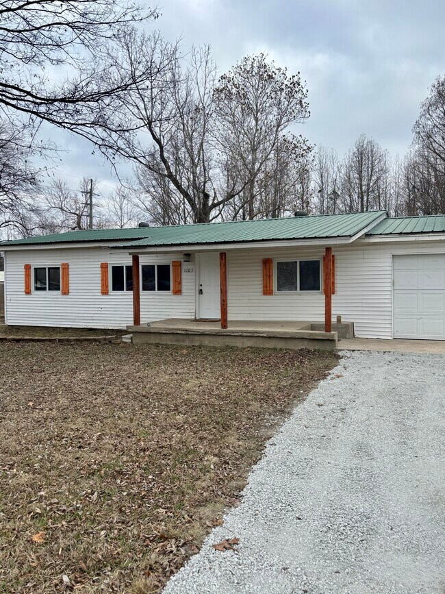 Foto del edificio - 1105 Reynolds Rd