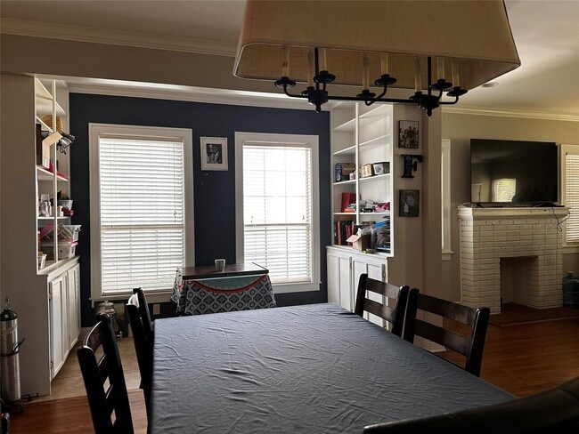 Building Photo - Broadmoor Rental