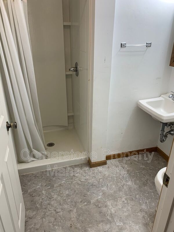 Foto del edificio - 1149 3rd Ave NW