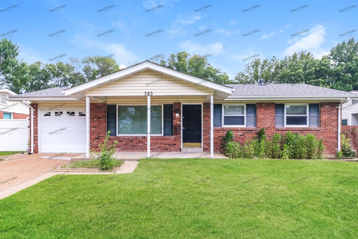 Primary Photo - 385 Patterson Ln