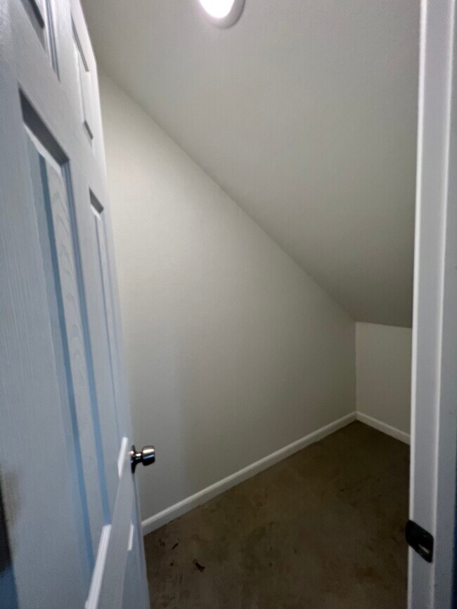 Foto del edificio - 119 Monterrey Hills Dr