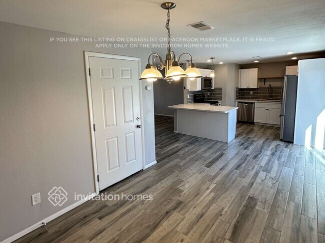 Building Photo - 3459 E Friess Dr