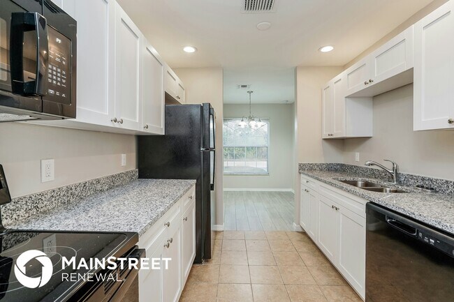 Building Photo - 3203 34th St SW