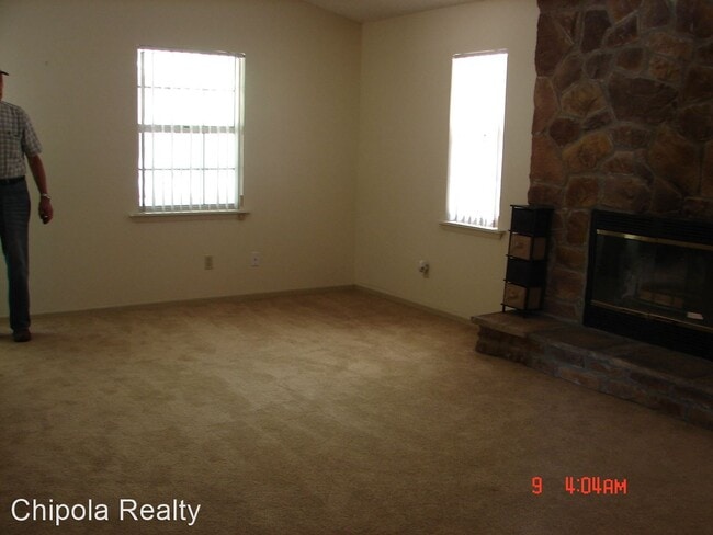 Foto del edificio - 2 br, 2 bath House - 3041 Southern Blvd