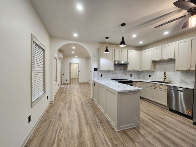 Foto del edificio - 3505 Fairview St SW