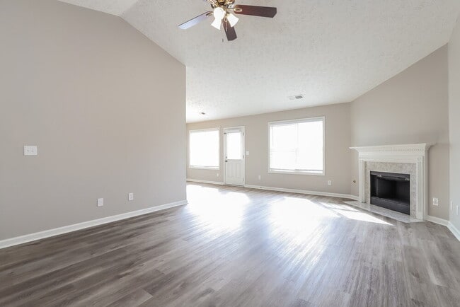 Foto del edificio - 5855 Meadowfield Trace