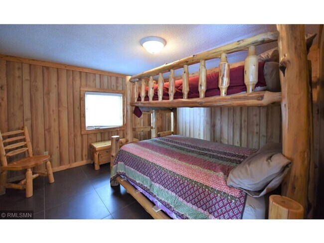 Foto del edificio - 2 Bedrooms, 1 Bathroom Furnished Cabin in ...