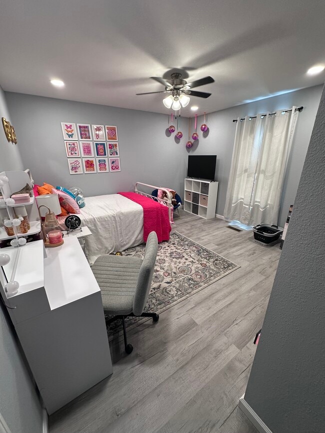 Building Photo - Brooks Street Quadplex - Fyffe