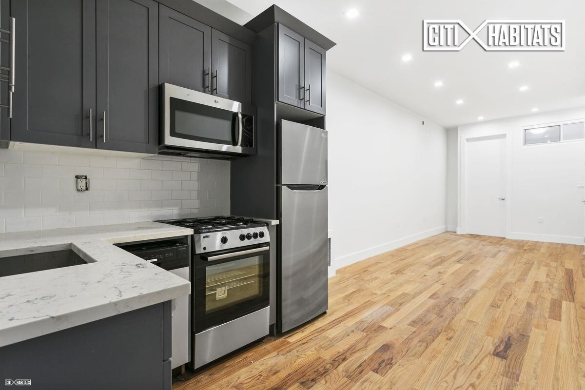 Foto principal - 11 Maple St