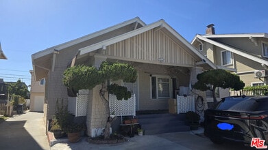 Building Photo - 1409 12th Ave