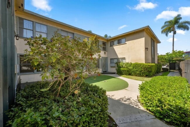 Building Photo - 4114 Palmwood Dr