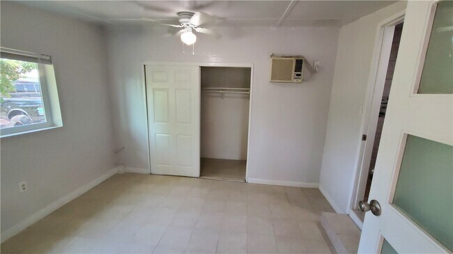 Foto del edificio - 806 W Bagnall St