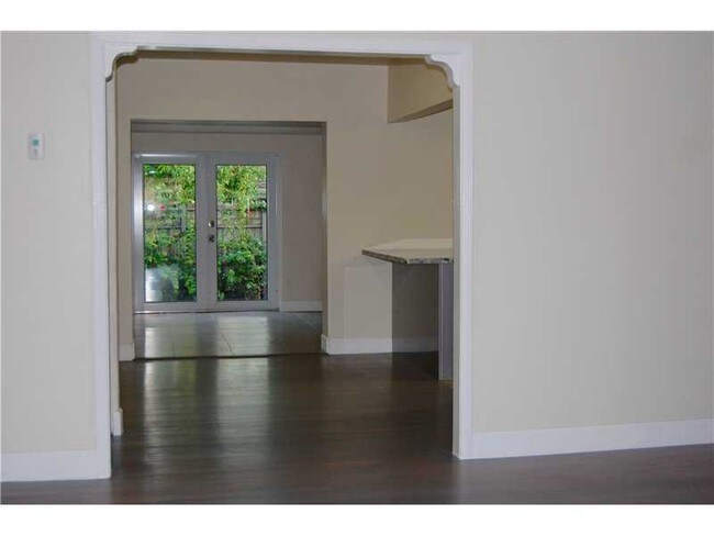 Building Photo - 90 NW 39th St